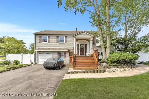 1030 Goose Creek Rd, Toms River, NJ 08753