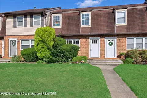 452 Lonna Ct, Brick, NJ 08724