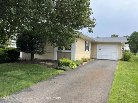 39 Baser Ln, Brick, NJ 08724