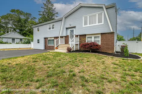 465 France Ave, Brick, NJ 08723