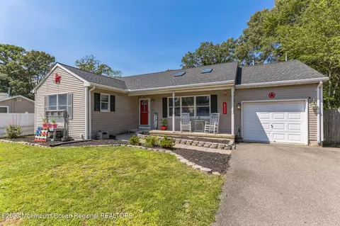 412 Drew Ave, Lanoka Harbor, NJ 08734