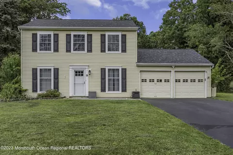 9 9th St, Barnegat, NJ 08005