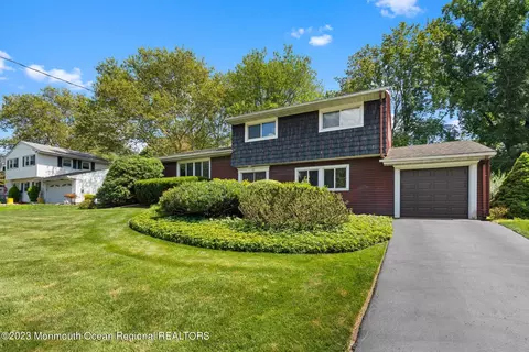 13 Colburn Rd, East Brunswick, NJ 08816