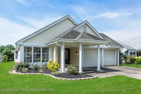 205 Bridport Pl, Manchester, NJ 08759