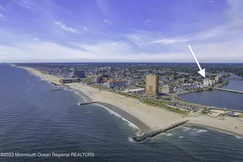 400 Deal Lake Dr #3A, Asbury Park, NJ 07712