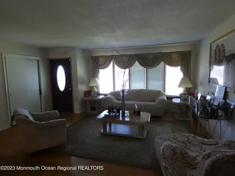 90 Florence Ave, Ewing, NJ 08618 photo 8