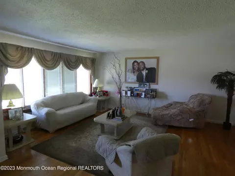 90 Florence Ave, Ewing, NJ 08618 photo 7