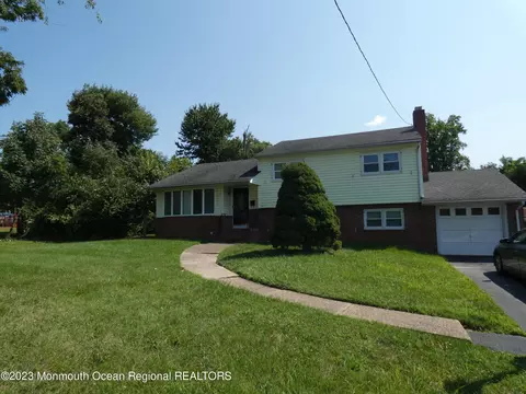 90 Florence Ave, Ewing, NJ 08618