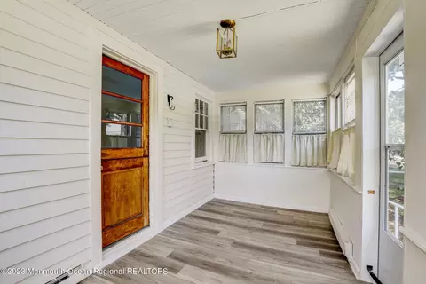 61 Thompson Ave, Leonardo, NJ 07737 photo 3