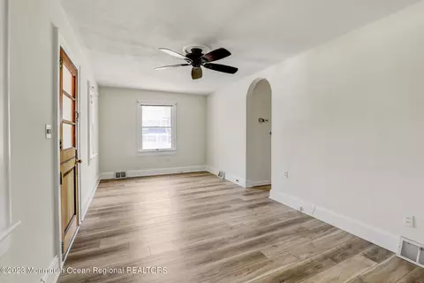 61 Thompson Ave, Leonardo, NJ 07737 photo 6