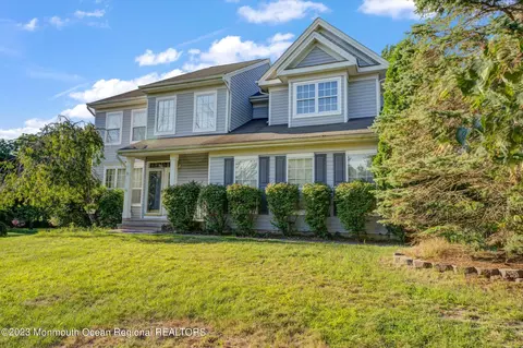 31 Lancaster Way, Jackson, NJ 08527