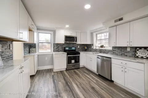 8 Main St, Matawan, NJ 07747 photo 14