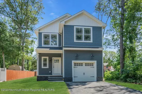 393 Hoover Ave, Bayville, NJ 08721