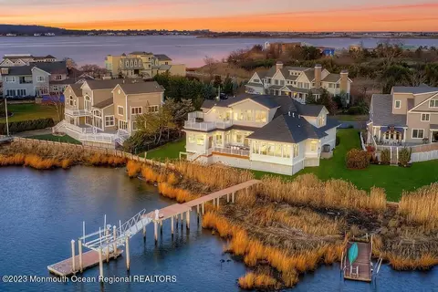 30 Highland Ave, Monmouth Beach, NJ 07750