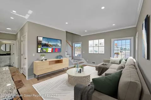 98 B Elizabeth Ave UNIT B, Lavallette, NJ 08735
