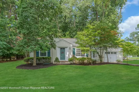 160 Hance Ave, Tinton Falls, NJ 07724