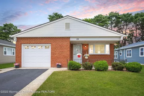 25 Togo Rd, Toms River, NJ 08757