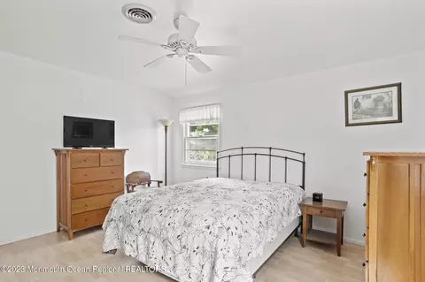 14 Oakfield Rd, Berkeley, NJ 08721 photo 15