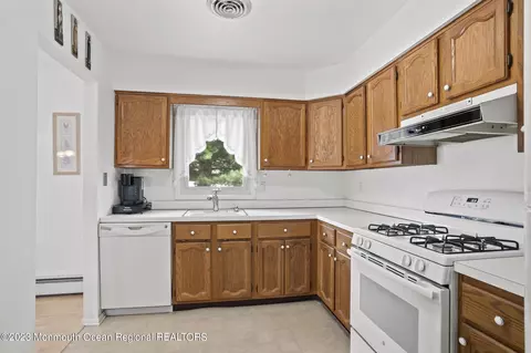 14 Oakfield Rd, Berkeley, NJ 08721 photo 13