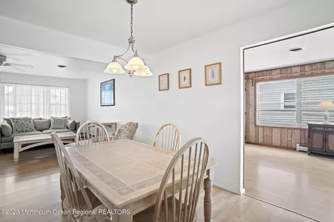 14 Oakfield Rd, Berkeley, NJ 08721 photo 8