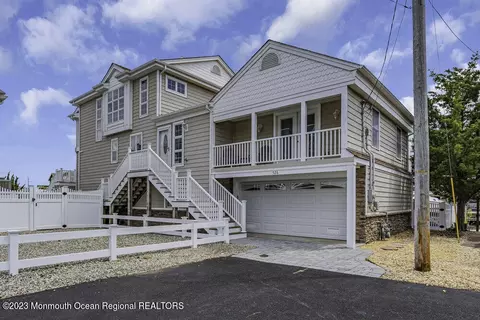526 Lake Ct, Mantoloking, NJ 08738
