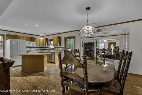 59 Willow St, Waretown, NJ 08758 photo 9