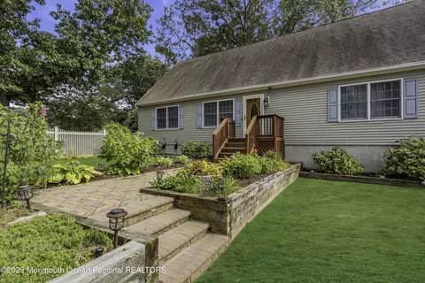 59 Willow St, Waretown, NJ 08758 photo 2