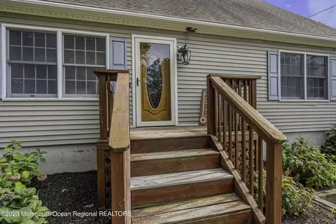 59 Willow St, Waretown, NJ 08758 photo 3