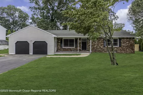 821 Bay Ave, Toms River, NJ 08753