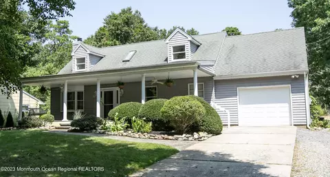 61 Bayview Blvd, Barnegat, NJ 08005