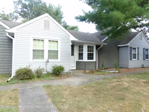 2 Swift Cir #B, Whiting, NJ 08759