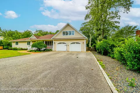 494 Wheaton Ave, Bayville, NJ 08721