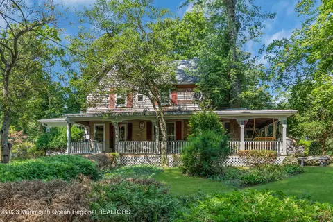 556 Hill Rd, Toms River, NJ 08753