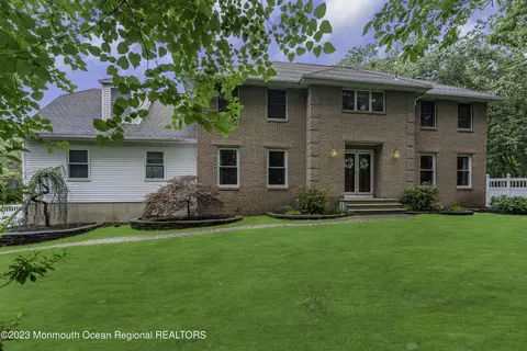 1925 Kenilworth Ct, Toms River, NJ 08753