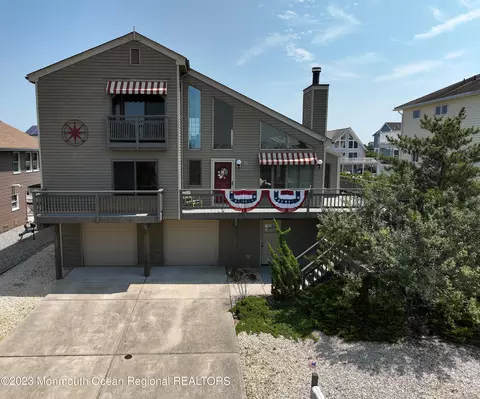 31 Ohio Dr, Little Egg Harbor, NJ 08087
