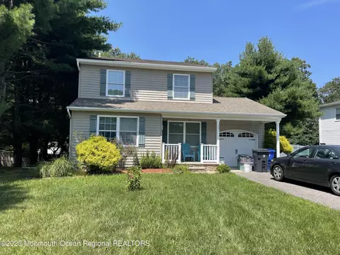 237 Liberty Bell Rd, Toms River, NJ 08755