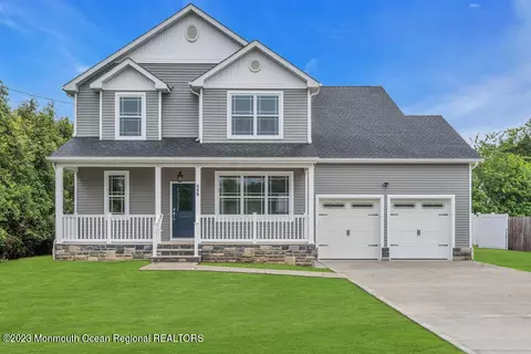 688 Clifton Ave, Toms River, NJ 08753