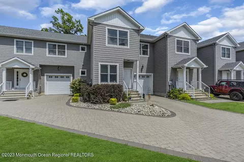136 Bank St, Red Bank, NJ 07701