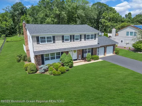 31 Sudbury Rd, Morganville, NJ 07751