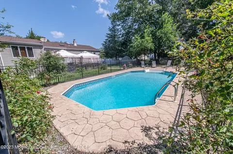 7 Hampton Rd, Howell, NJ 07731 photo 38