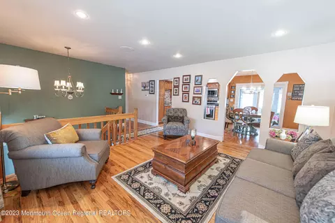 7 Hampton Rd, Howell, NJ 07731 photo 7
