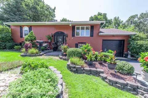 7 Hampton Rd, Howell, NJ 07731 photo 2