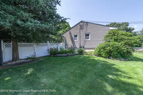 7 Hampton Rd, Howell, NJ 07731 photo 42