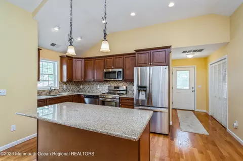 30 Lagoon Dr E, Brick, NJ 08723 photo 6