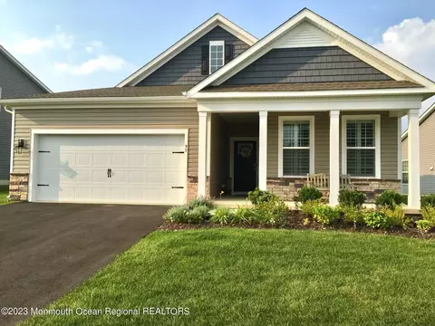 95 Raccoon Ln, Barnegat, NJ 08005