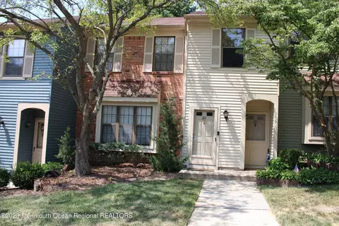 163 Foxhill Ct #163, Aberdeen, NJ 07747