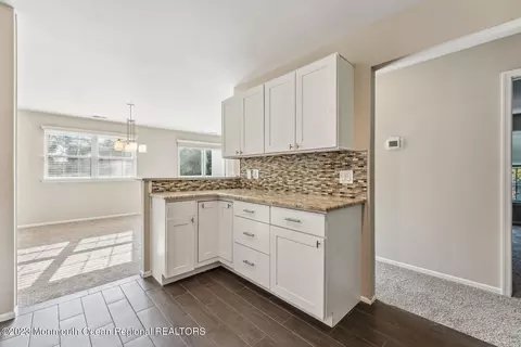 460 Deuce Dr, Wall, NJ 07719 photo 6