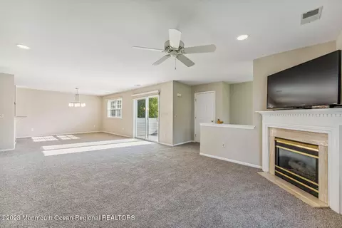 460 Deuce Dr, Wall, NJ 07719 photo 3