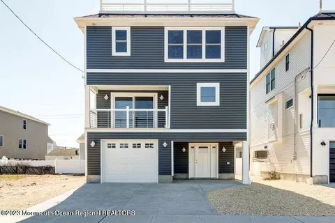 229 Dewey Dr, Seaside Heights, NJ 08751