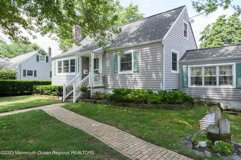 43 Sagamore Ave, Oceanport, NJ 07757